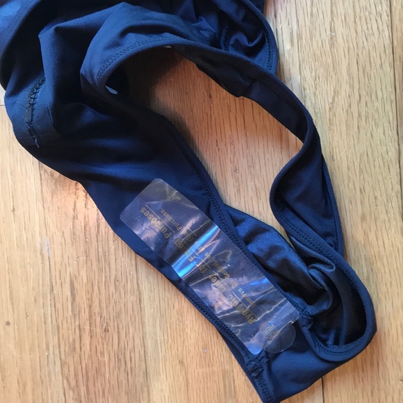 NWT T-VK One piece swim suit. Black/floral, M - Picture 8 of 8